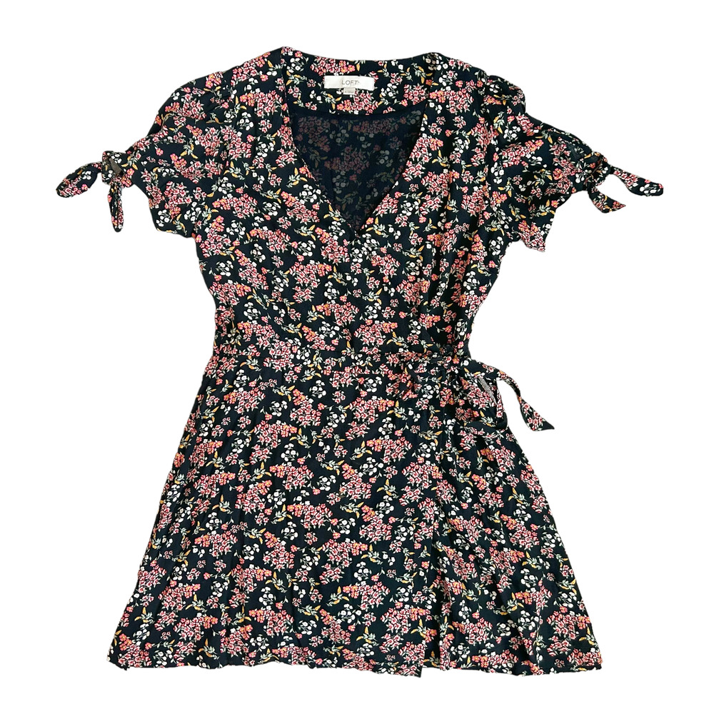 LOFT Black Floral Wrap Short Sleeve Romper Womens Size 4